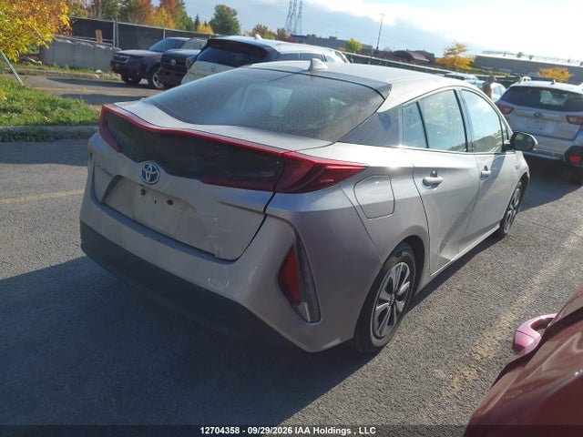 Toyota Prius Prime Upgrade 2018 JTDKARFP7J3098085 Image 4