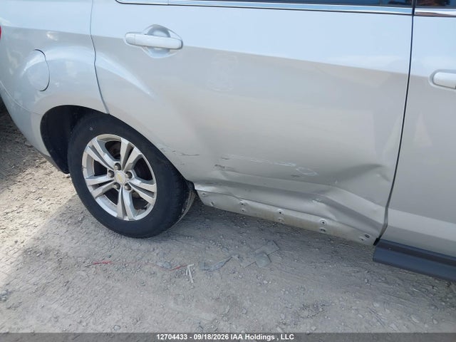 12704433 :رقم المزاد ، 2GNFLGEK6F6221615 vin ، 2015 Chevrolet Equinox 2lt مزاد بيع