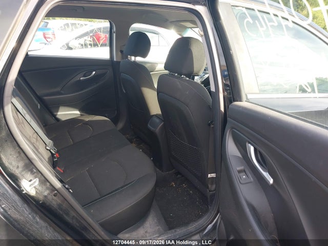 KMHH35LE3KU111258 Hyundai Elantra Gt Preferred