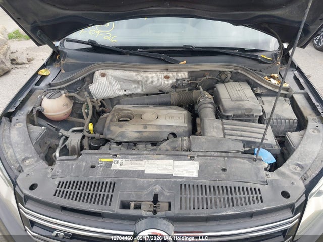 WVGJV7AX0FW095977 Volkswagen Tiguan S/se/sel/r-line