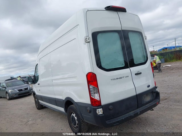 2019 Ford Transit T-250 მანქანა იყიდება აუქციონზე, vin: 1FTYR2XMXKKB58317, აუქციონის ნომერი: 12704463