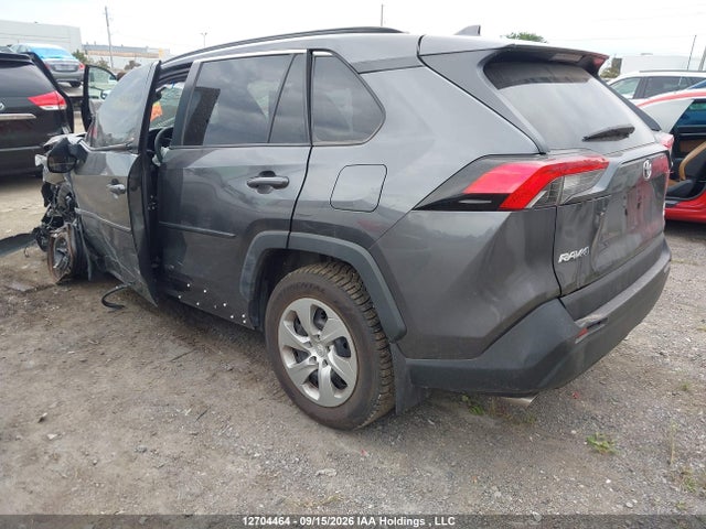 12704464 :رقم المزاد ، 2T3B1RFV7MC243014 vin ، 2021 Toyota Rav4 Le مزاد بيع