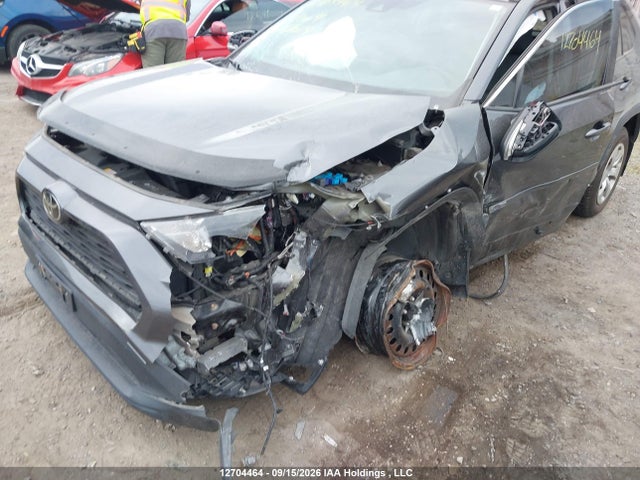 12704464 :رقم المزاد ، 2T3B1RFV7MC243014 vin ، 2021 Toyota Rav4 Le مزاد بيع