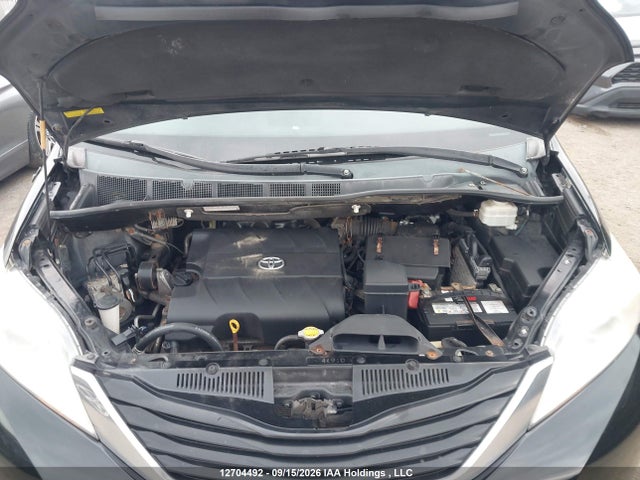 2012 Toyota Sienna Le მანქანა იყიდება აუქციონზე, vin: 5TDKK3DC5CS255706, აუქციონის ნომერი: 12704492