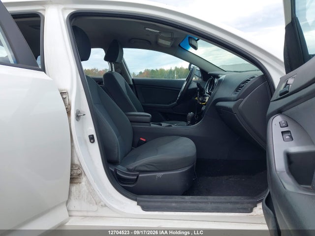 Продажа на аукционе авто 2013 Kia Optima, vin: KNAGM4A71D5410835, номер лота: 12704523