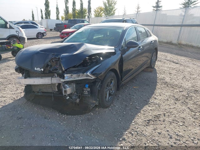 12704541 :رقم المزاد ، 5XXG24J25NG114002 vin ، 2022 Kia K5 Lx مزاد بيع