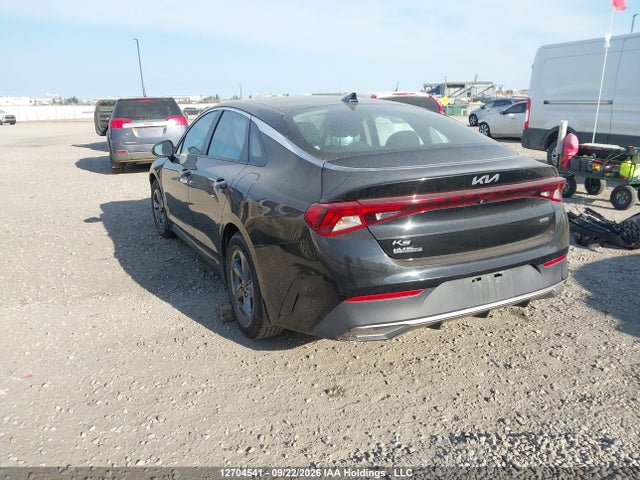 12704541 :رقم المزاد ، 5XXG24J25NG114002 vin ، 2022 Kia K5 Lx مزاد بيع