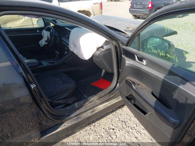 12704541 :رقم المزاد ، 5XXG24J25NG114002 vin ، 2022 Kia K5 Lx مزاد بيع