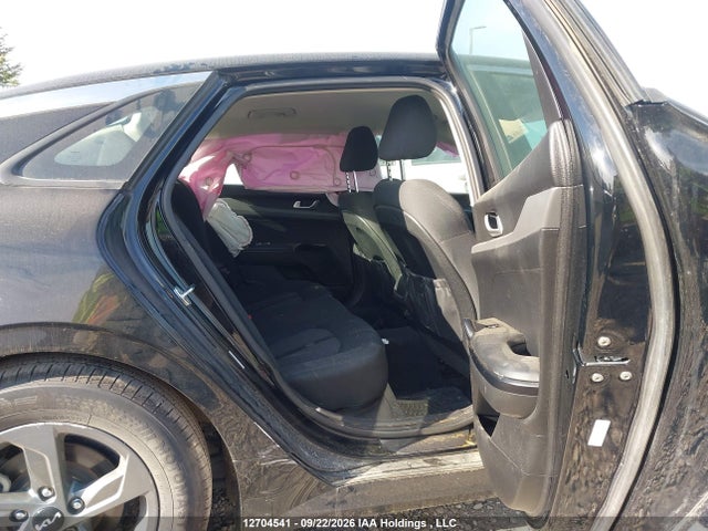 12704541 :رقم المزاد ، 5XXG24J25NG114002 vin ، 2022 Kia K5 Lx مزاد بيع