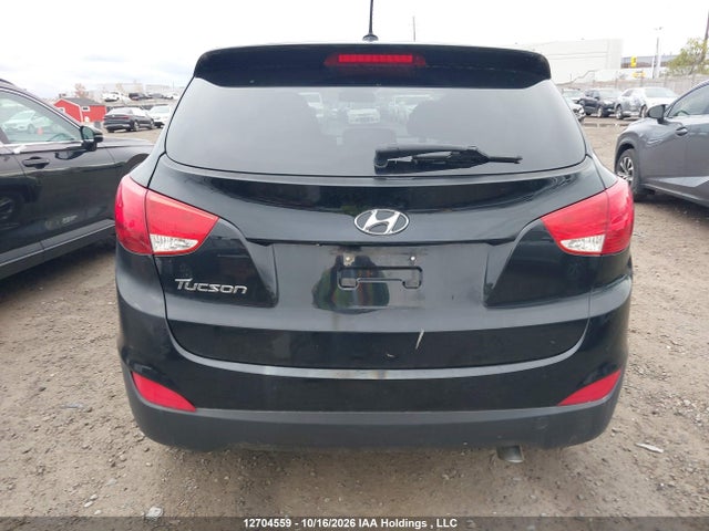 Hyundai TUCSON GLS 2014 KM8JT3AF9EU828656 Image 16