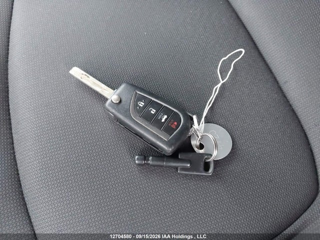 5YFBPRBE1LP007227 Toyota COROLLA LE