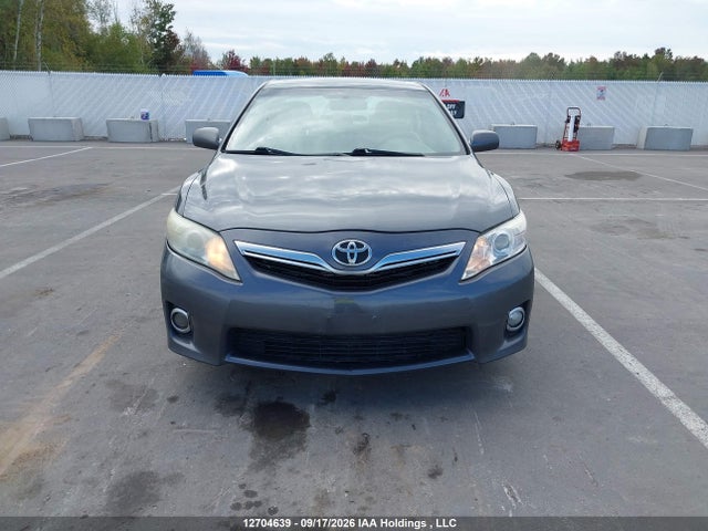 2011 Toyota Camry Hybrid მანქანა იყიდება აუქციონზე, vin: 4T1BB3EK2BU127578, აუქციონის ნომერი: 12704639