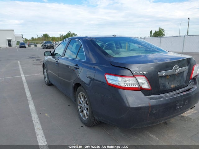 2011 Toyota Camry Hybrid მანქანა იყიდება აუქციონზე, vin: 4T1BB3EK2BU127578, აუქციონის ნომერი: 12704639