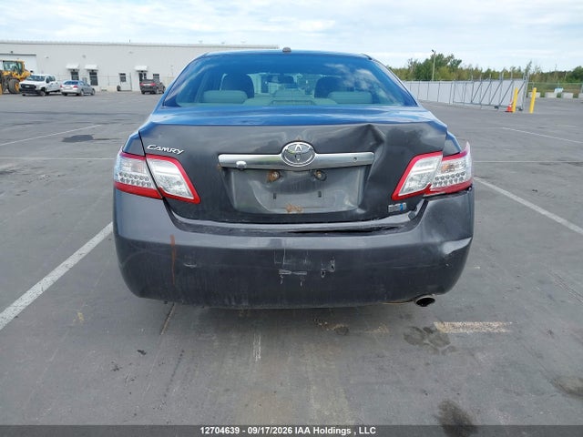 2011 Toyota Camry Hybrid მანქანა იყიდება აუქციონზე, vin: 4T1BB3EK2BU127578, აუქციონის ნომერი: 12704639