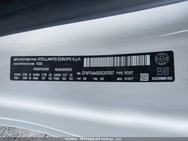 Продажа на аукционе авто 2024 Fiat 500e Red, vin: ZFAFFAA4XRX207037, номер лота: 12704652