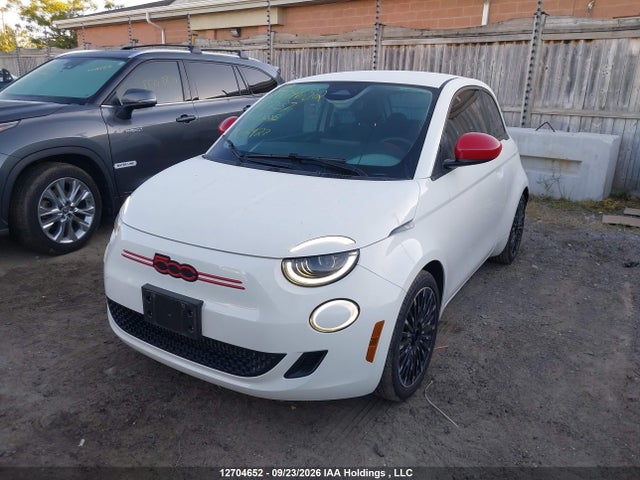 Продажа на аукционе авто 2024 Fiat 500e Red, vin: ZFAFFAA4XRX207037, номер лота: 12704652