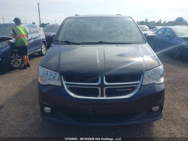 12704653 :رقم المزاد ، 2C4RDGDG8JR288398 vin ، 2018 Dodge Grand Caravan Crew مزاد بيع