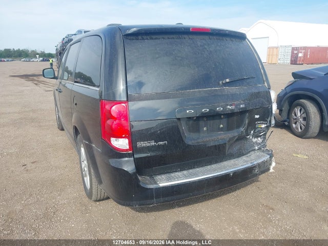 12704653 :رقم المزاد ، 2C4RDGDG8JR288398 vin ، 2018 Dodge Grand Caravan Crew مزاد بيع