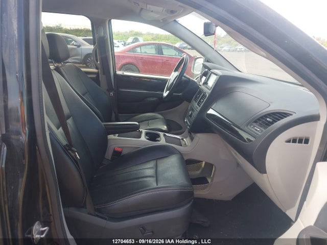 12704653 :رقم المزاد ، 2C4RDGDG8JR288398 vin ، 2018 Dodge Grand Caravan Crew مزاد بيع