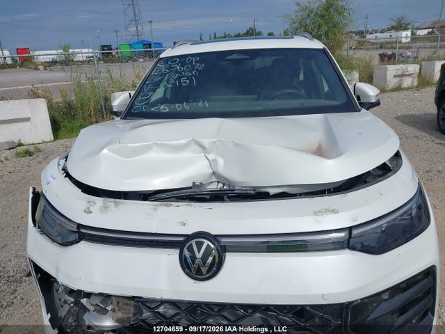 2026 Volkswagen Tiguan Highline Turbo R-line 4motion მანქანა იყიდება აუქციონზე, vin: 3VVUW7RM1TM102151, აუქციონის ნომერი: 12704659