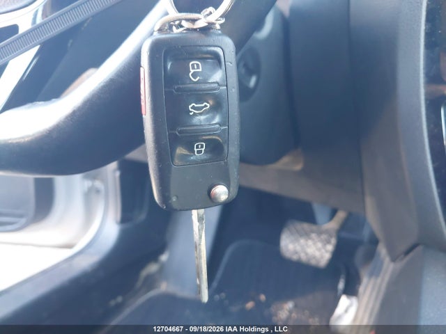2017 Volkswagen Jetta Wolfsburg Edition მანქანა იყიდება აუქციონზე, vin: 3VWDB7AJ9HM352611, აუქციონის ნომერი: 12704667