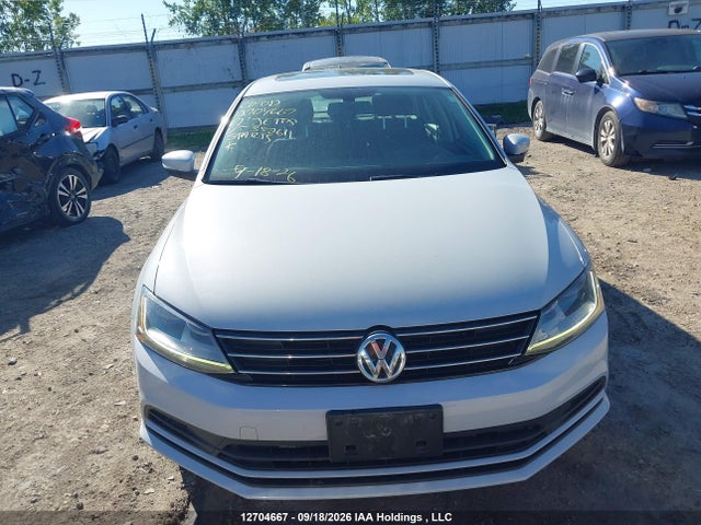 2017 Volkswagen Jetta Wolfsburg Edition მანქანა იყიდება აუქციონზე, vin: 3VWDB7AJ9HM352611, აუქციონის ნომერი: 12704667