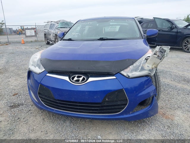 12704683 :رقم المزاد ، KMHTC6AD4DU150177 vin ، 2013 Hyundai Veloster مزاد بيع