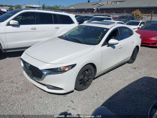 Mazda 3 2019 JM1BPBCM8K1118602 Image 2