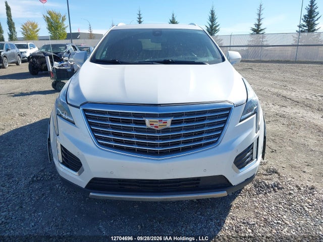 12704696 :رقم المزاد ، 1GYKNFRS4HZ165584 vin ، 2017 Cadillac Xt5 Platinum مزاد بيع