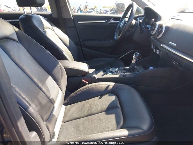 12704703 :رقم المزاد ، WAUFEGFF8KA124897 vin ، 2019 Audi A3 Technik مزاد بيع