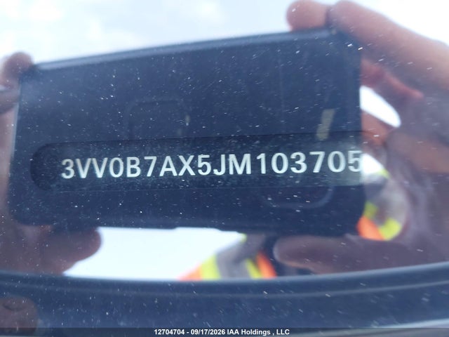 Volkswagen TIGUAN S 2018 3VV0B7AX5JM103705 Image 19
