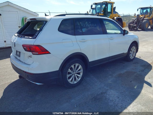 Volkswagen TIGUAN S 2018 3VV0B7AX5JM103705 Image 4