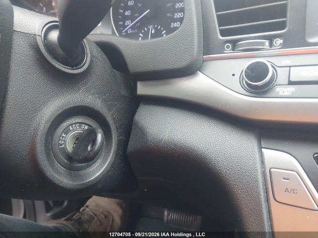 12704705 :رقم المزاد ، KMHD84LF2HU348688 vin ، 2017 Hyundai Elantra مزاد بيع