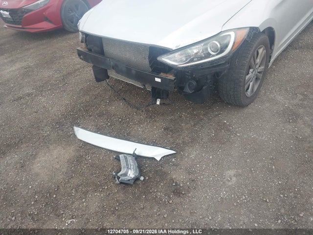 12704705 :رقم المزاد ، KMHD84LF2HU348688 vin ، 2017 Hyundai Elantra مزاد بيع