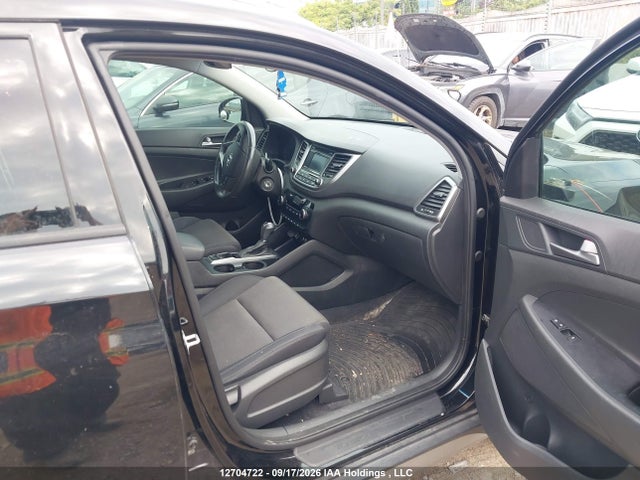 12704722 :رقم المزاد ، KM8J3CA44HU355591 vin ، 2017 Hyundai Tucson Limited/sport And Eco/se مزاد بيع