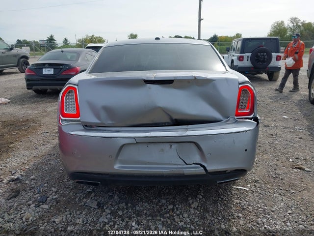 Chrysler 300C 2016 2C3CCAET6GH220394 Image 16