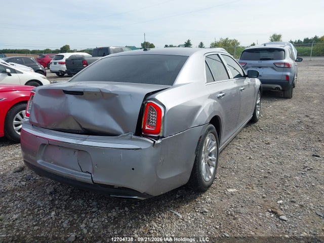 Chrysler 300C 2016 2C3CCAET6GH220394 Image 4