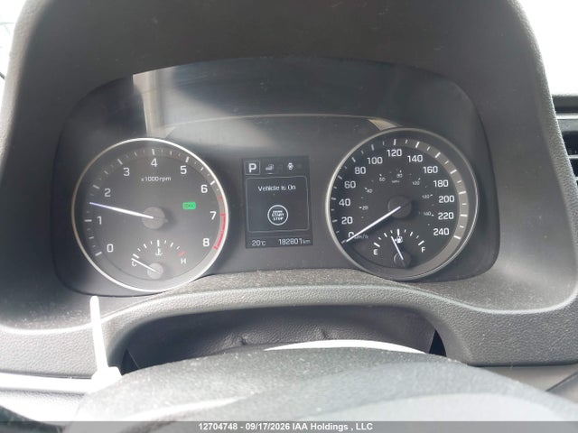 Продажа на аукционе авто 2018 Hyundai Elantra Gl Se, vin: KMHD84LF2JU661178, номер лота: 12704748