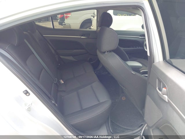 Продажа на аукционе авто 2018 Hyundai Elantra Gl Se, vin: KMHD84LF2JU661178, номер лота: 12704748