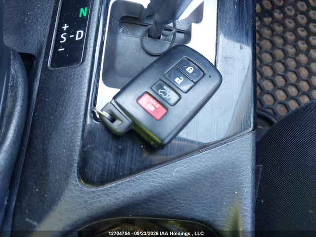 Aukcja sprzedaży 2018 Toyota Rav4 Hybrid Le+, vin: JTMRJREV0JD206085, numer aukcji: 12704754