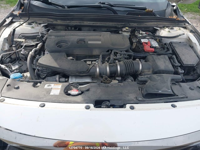 12704770 :رقم المزاد ، 1HGCV2F31JA800699 vin ، 2018 Honda Accord Sedan مزاد بيع
