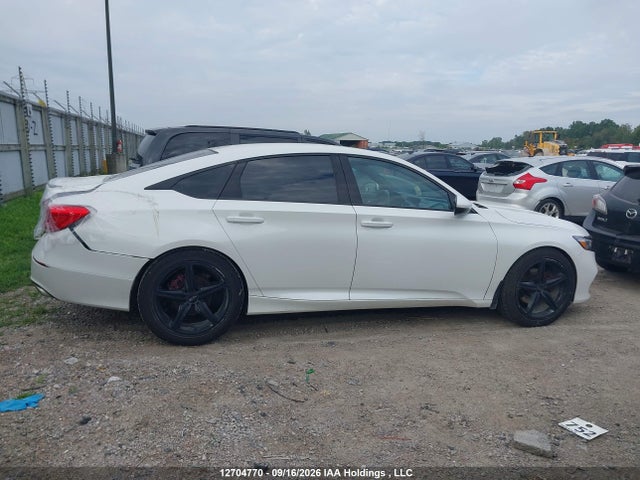 12704770 :رقم المزاد ، 1HGCV2F31JA800699 vin ، 2018 Honda Accord Sedan مزاد بيع