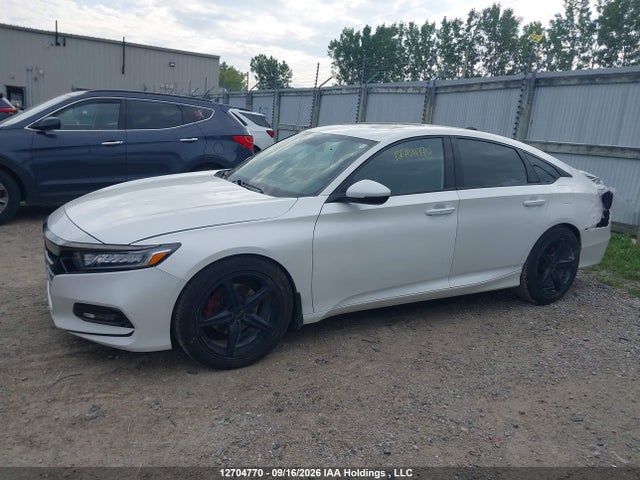 12704770 :رقم المزاد ، 1HGCV2F31JA800699 vin ، 2018 Honda Accord Sedan مزاد بيع