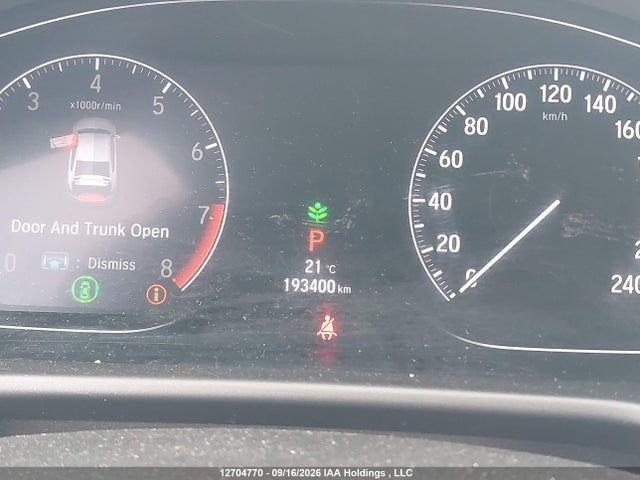 12704770 :رقم المزاد ، 1HGCV2F31JA800699 vin ، 2018 Honda Accord Sedan مزاد بيع