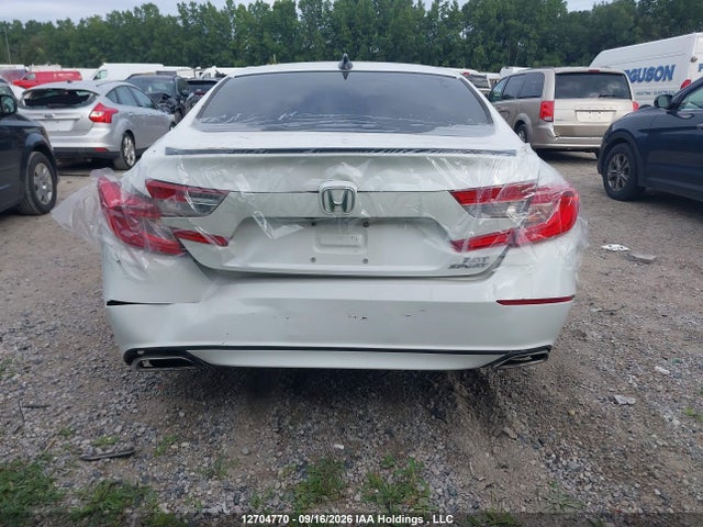 12704770 :رقم المزاد ، 1HGCV2F31JA800699 vin ، 2018 Honda Accord Sedan مزاد بيع