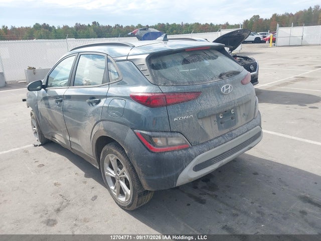 12704771 :رقم المزاد ، KM8K2CAB8NU802702 vin ، 2022 Hyundai Kona Sel/se مزاد بيع