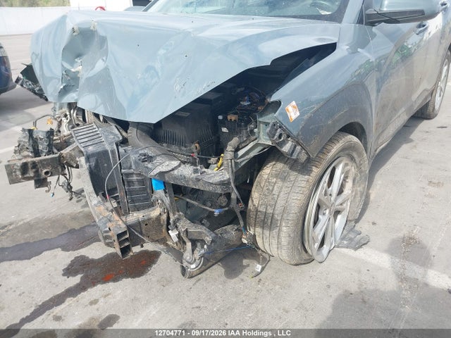 12704771 :رقم المزاد ، KM8K2CAB8NU802702 vin ، 2022 Hyundai Kona Sel/se مزاد بيع