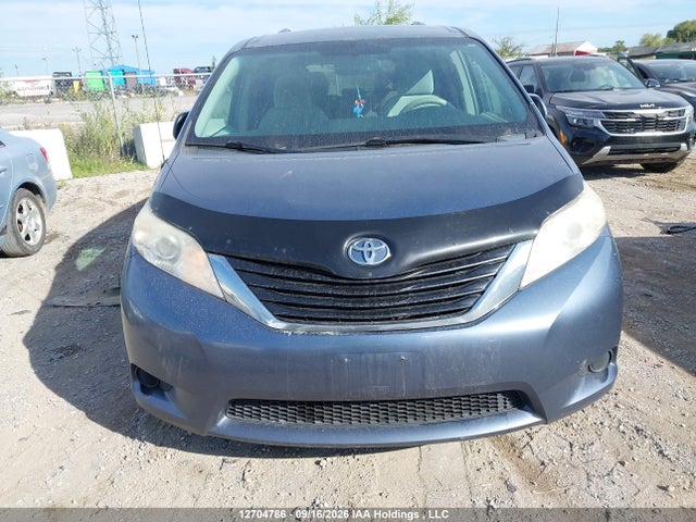 Toyota Sienna 2014 5TDKK3DC7ES419301 Image 12