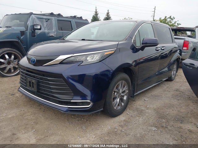 2024 Toyota Sienna მანქანა იყიდება აუქციონზე, vin: 5TDGRKEC1RS185026, აუქციონის ნომერი: 12704800