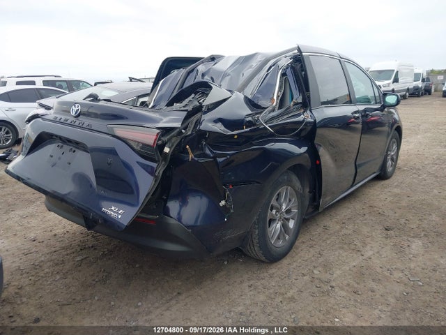 2024 Toyota Sienna მანქანა იყიდება აუქციონზე, vin: 5TDGRKEC1RS185026, აუქციონის ნომერი: 12704800